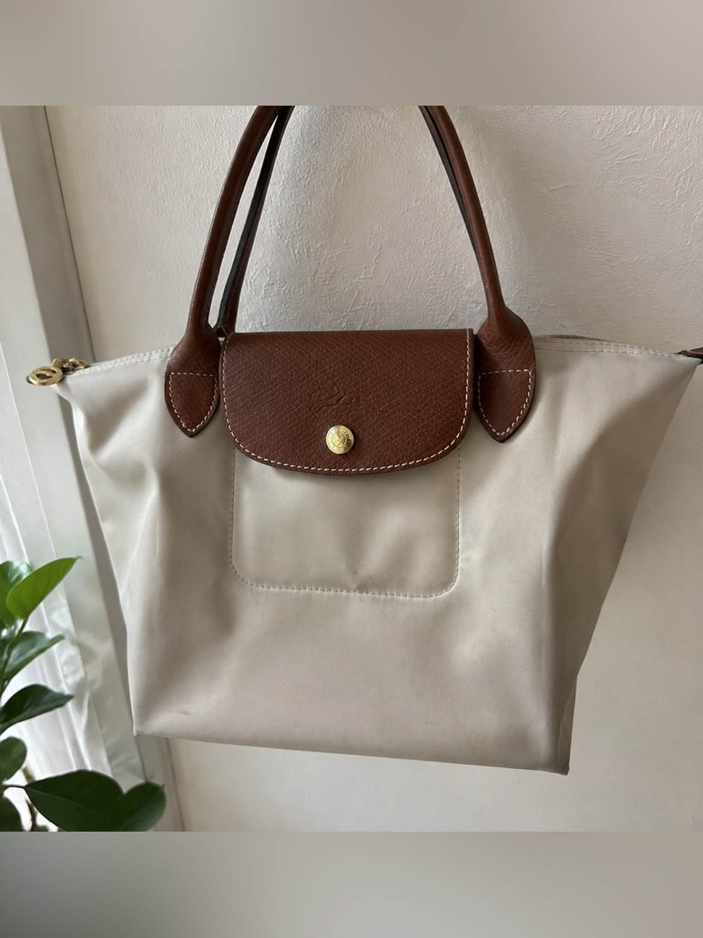 Longchamp Cream Tote with Brown Leather Trim - Picture 2 of 4